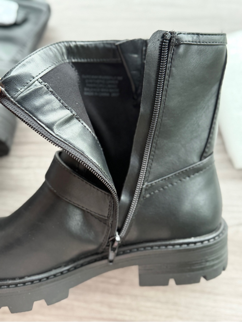 Madden Girl Fareway Black Paris Buckle Moto Boots Lug Sole Ankle Womens Size 8.5 - Picture 10 of 12